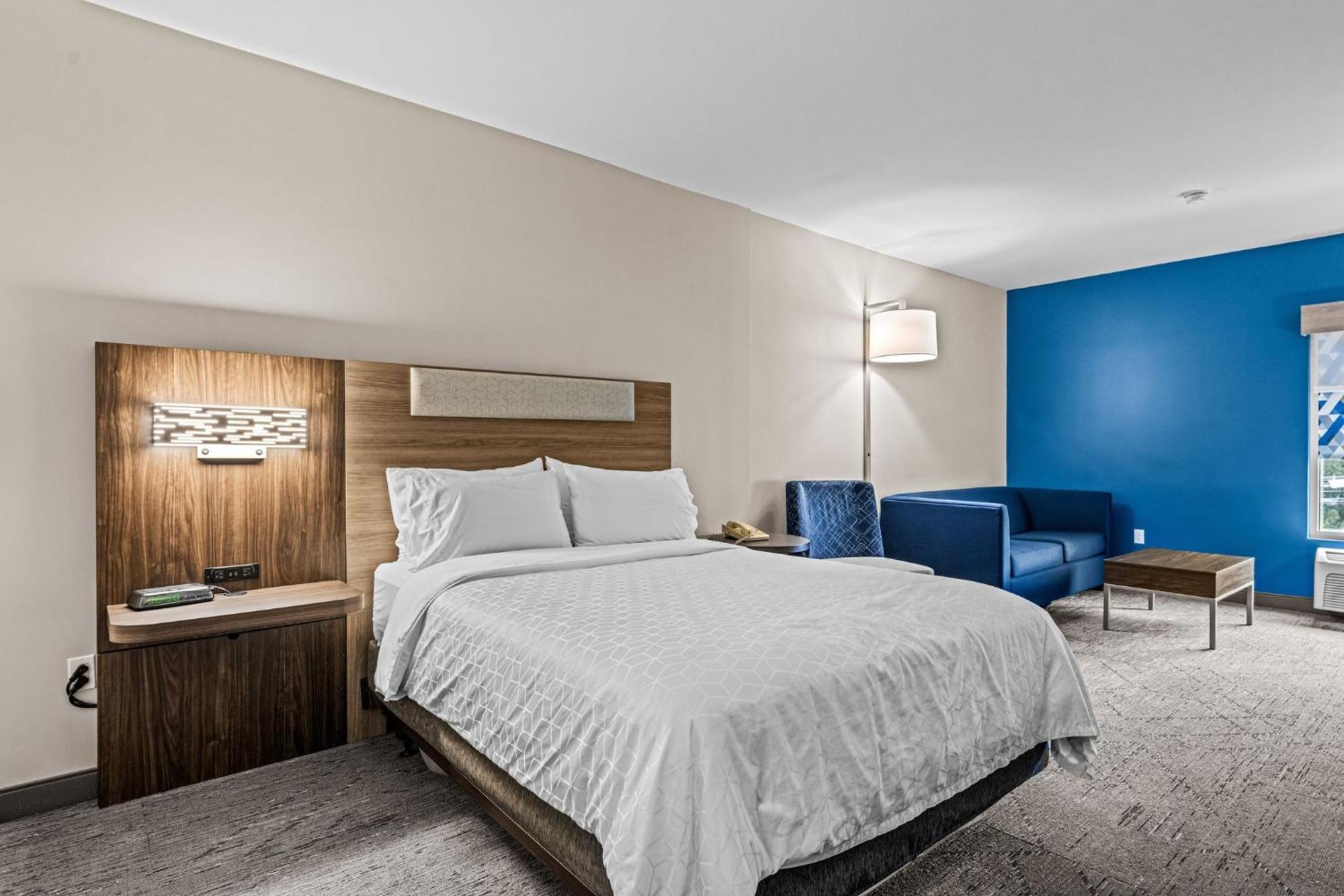 Holiday Inn Express & Suites Carneys Point - Pennsville By Ihg Exterior foto