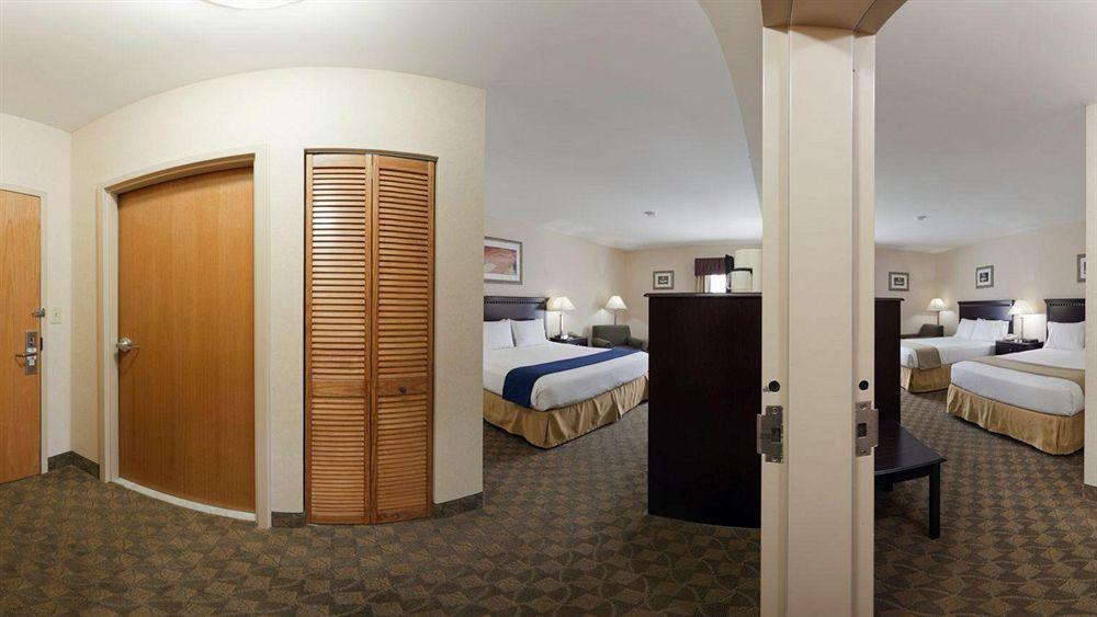 Holiday Inn Express & Suites Carneys Point - Pennsville By Ihg Exterior foto